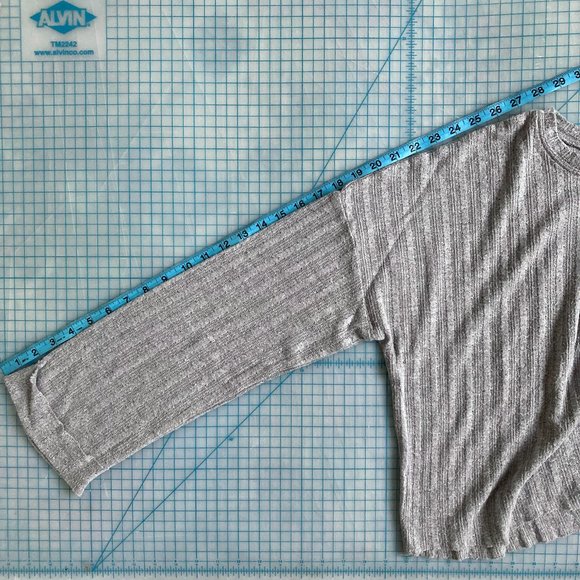 Heather Gray Band of Gypsies Westminster Lightweight Asymmetrical Hem Sweater S - Picture 11 of 12